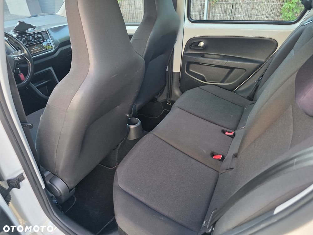 Volkswagen up! 1.0 high - 16