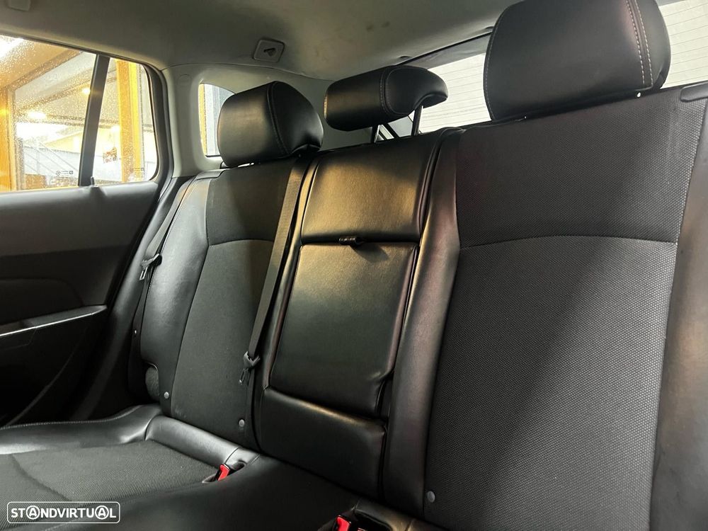 Chevrolet Cruze SW 1.7 VCDi LTZ - 12