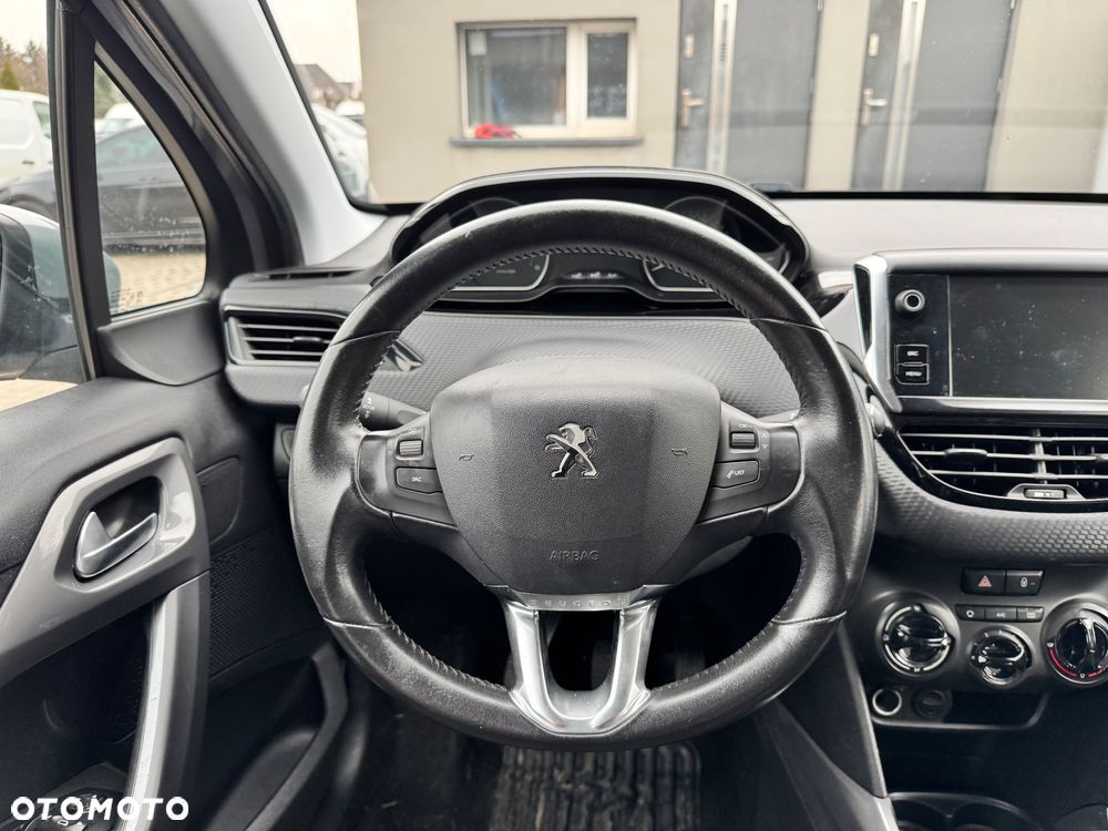 Peugeot 2008 1.6 BlueHDi Style - 15