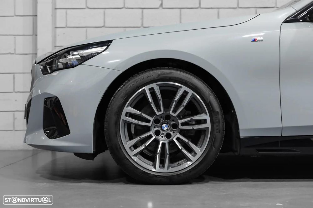 BMW 520 d Pack Desportivo M - 18