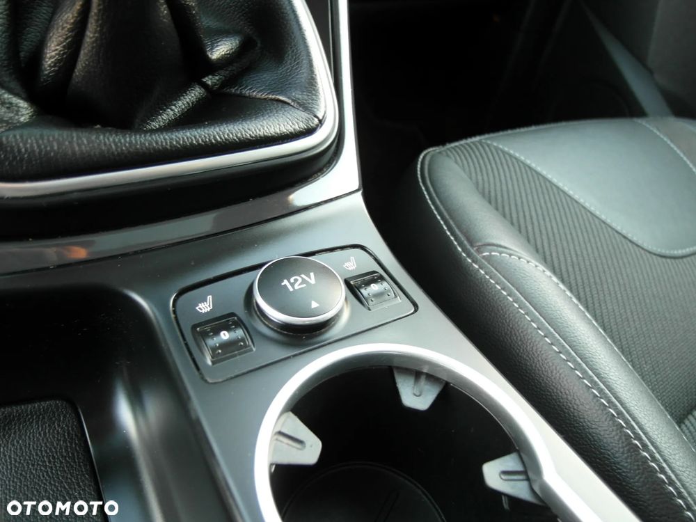 Ford Kuga - 33