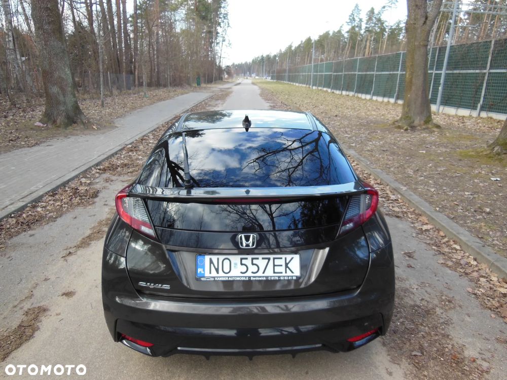 Honda Civic 1.6 i-DTEC Executive Black Edition - 13