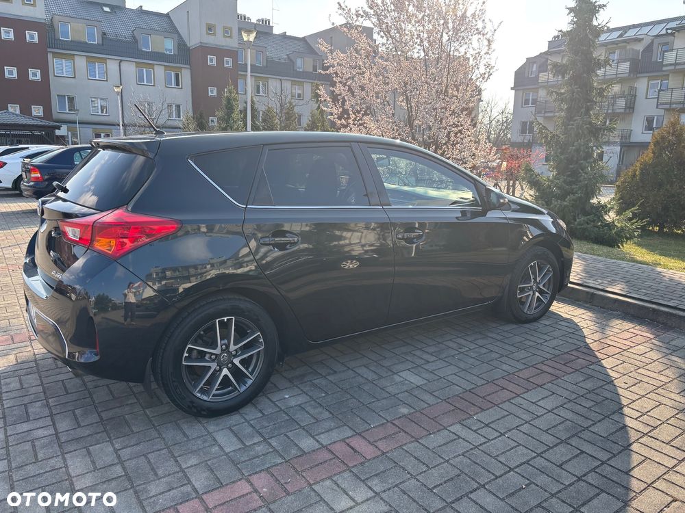 Toyota Auris 1.6 Prestige - 4