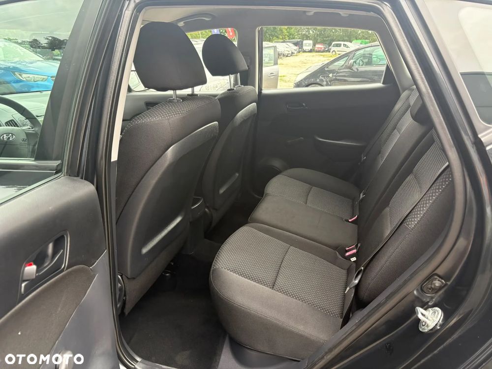 Hyundai i30 1.4 Base EU5 - 13