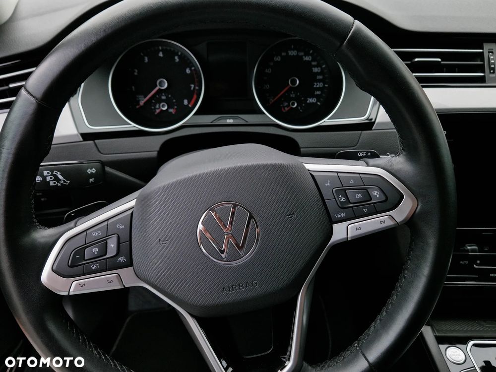 Volkswagen Passat 2.0 TSI Business DSG - 12