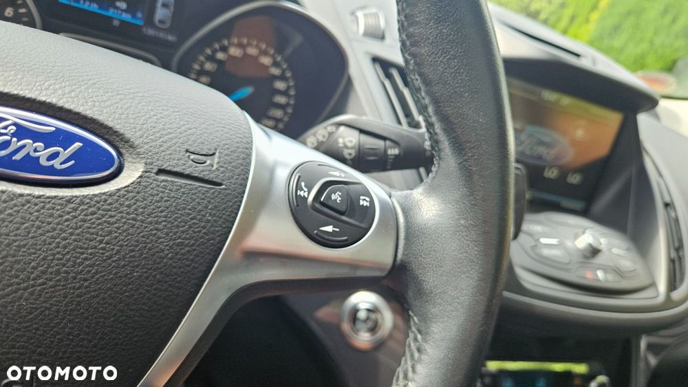 Ford Kuga 1.5 EcoBoost 2x4 Individual - 27