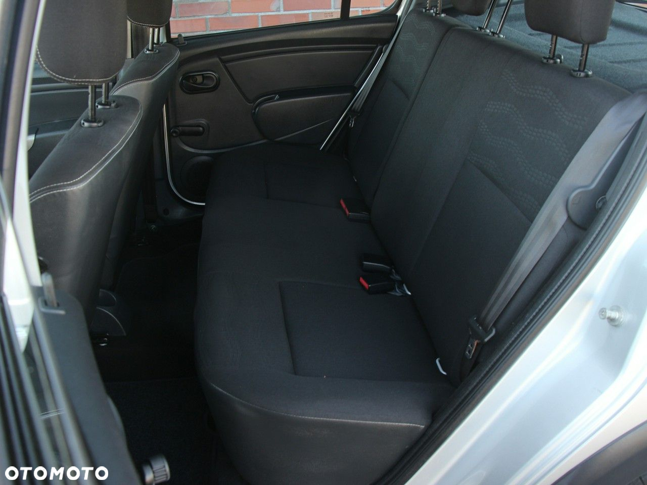 Dacia Sandero Stepway 1.6 - 11