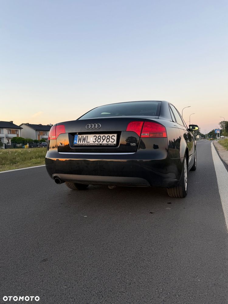 Audi A4 Limousine - 5