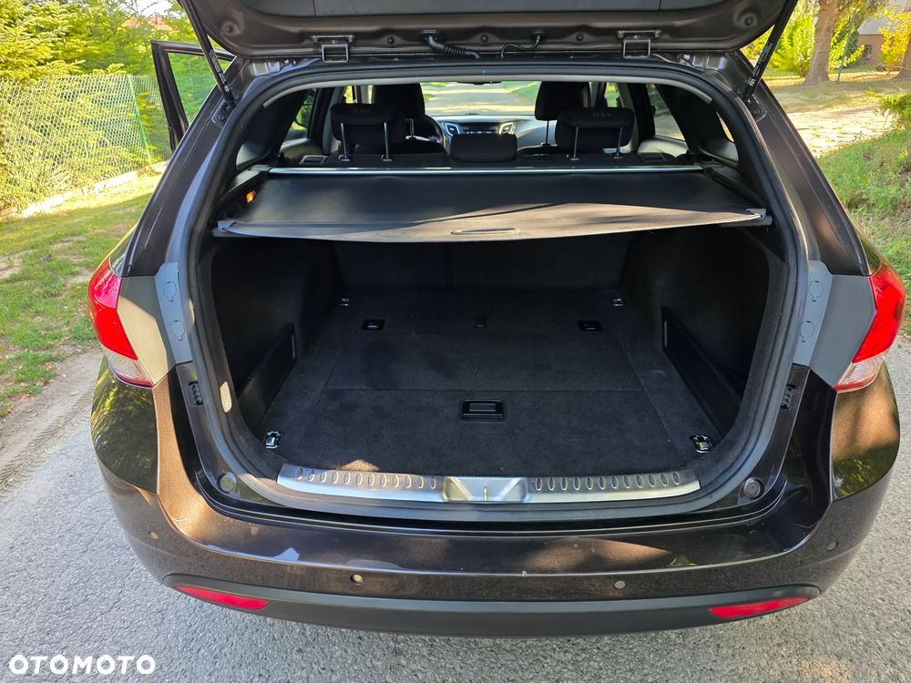 Hyundai i40 Kombi 1.7 CRDi Premium - 18