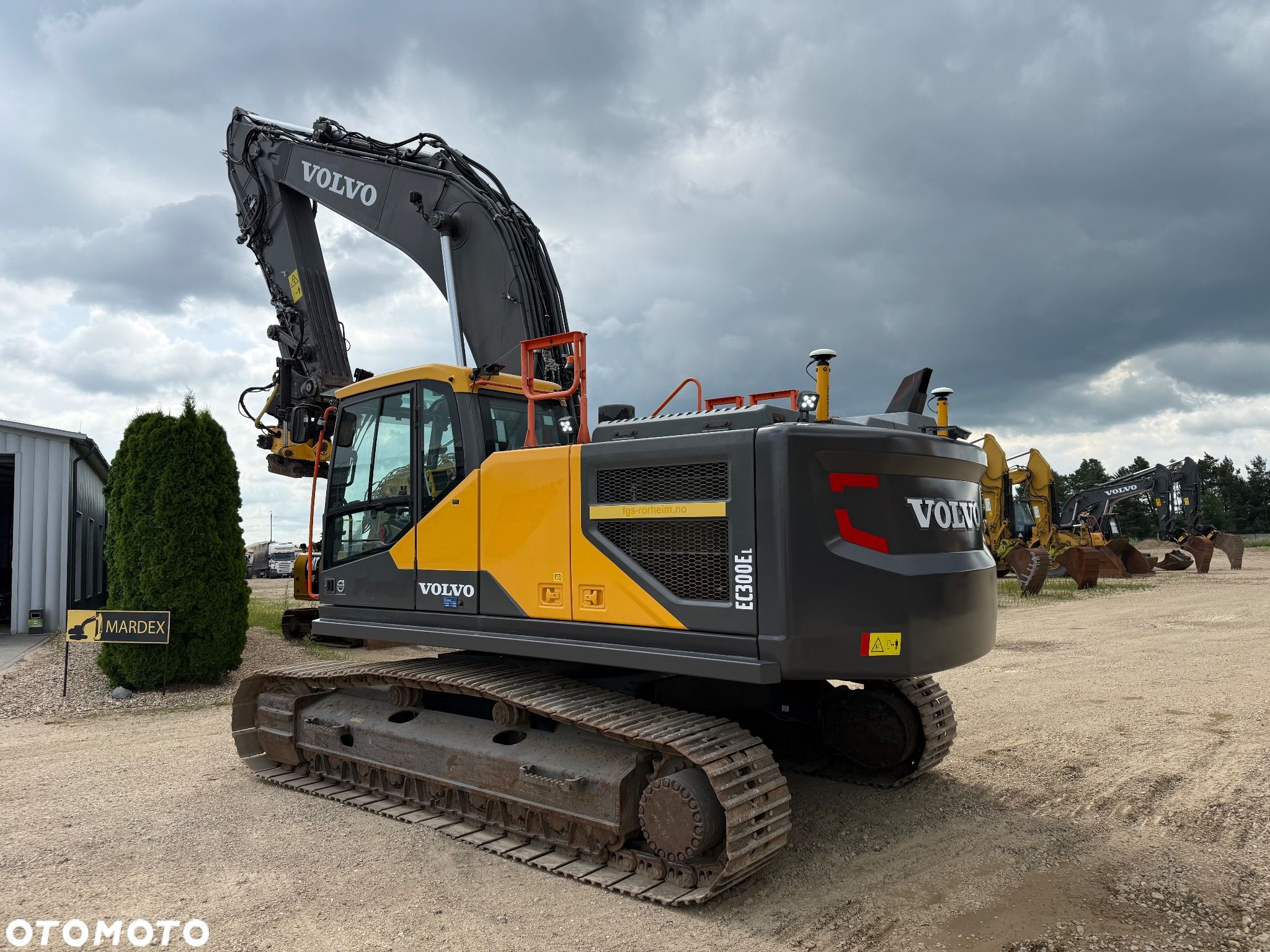 Volvo EC 300 EL - 1