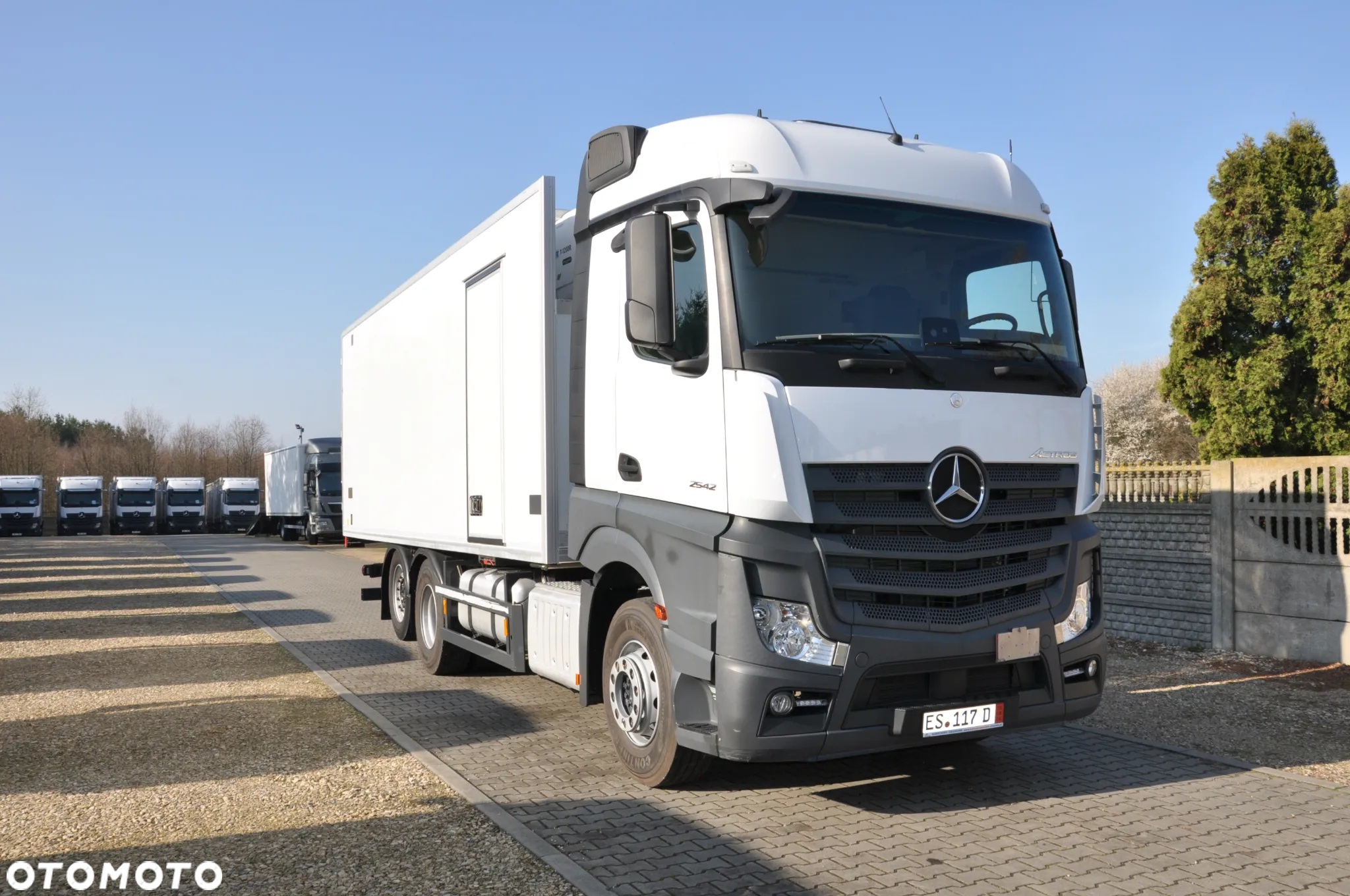Mercedes-Benz Actros 2542 chłodnia 7,45 T1200R - 2