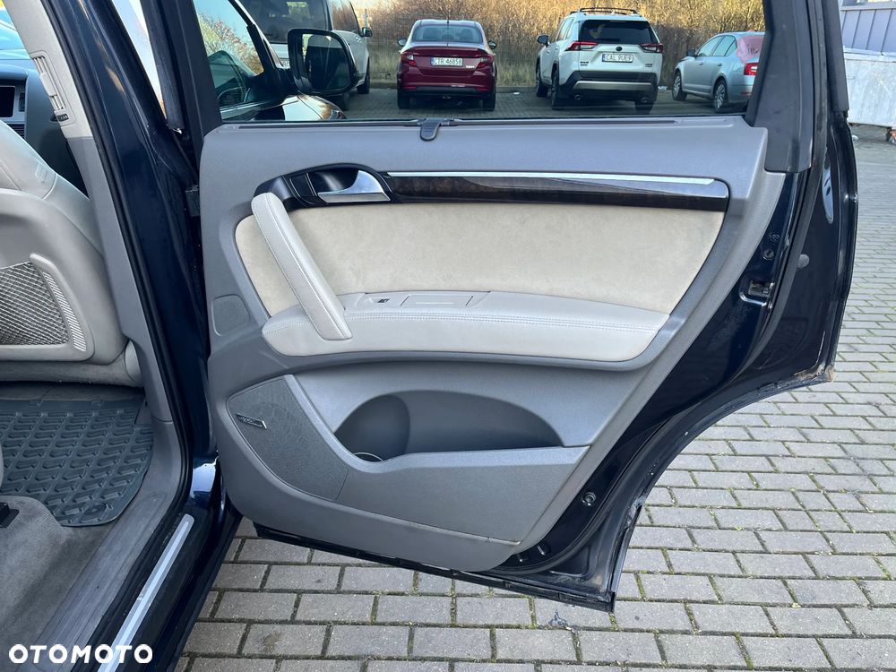 Audi Q7 3.0 TDI Quattro Tiptronic - 27