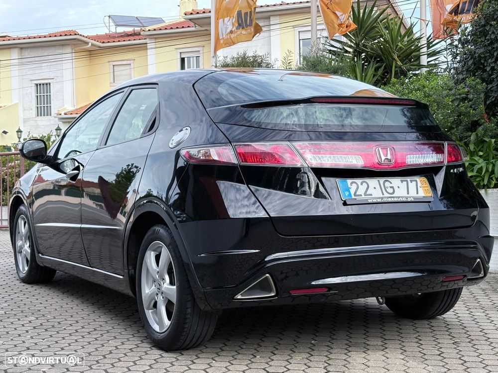 Honda Civic 1.4 i-VTEC Sport - 21