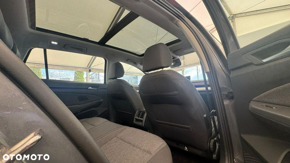 Volkswagen Golf Variant 1.5 eTSI mHEV Business DSG - 35