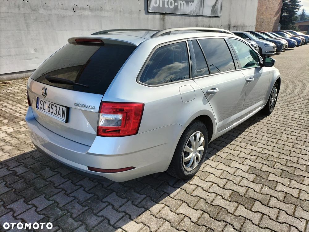 Skoda Octavia 1.6 TDI Ambition - 5