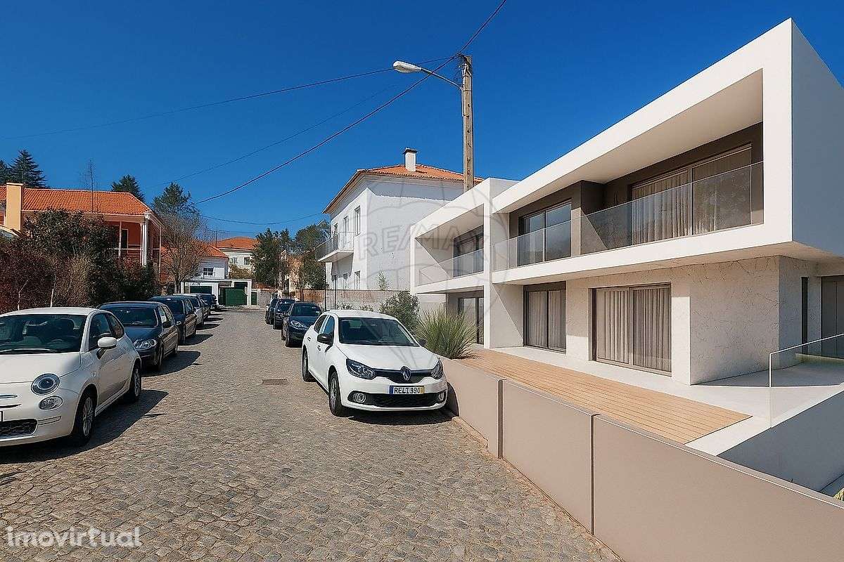 Moradia T5 para venda - Grande imagem: 2/13