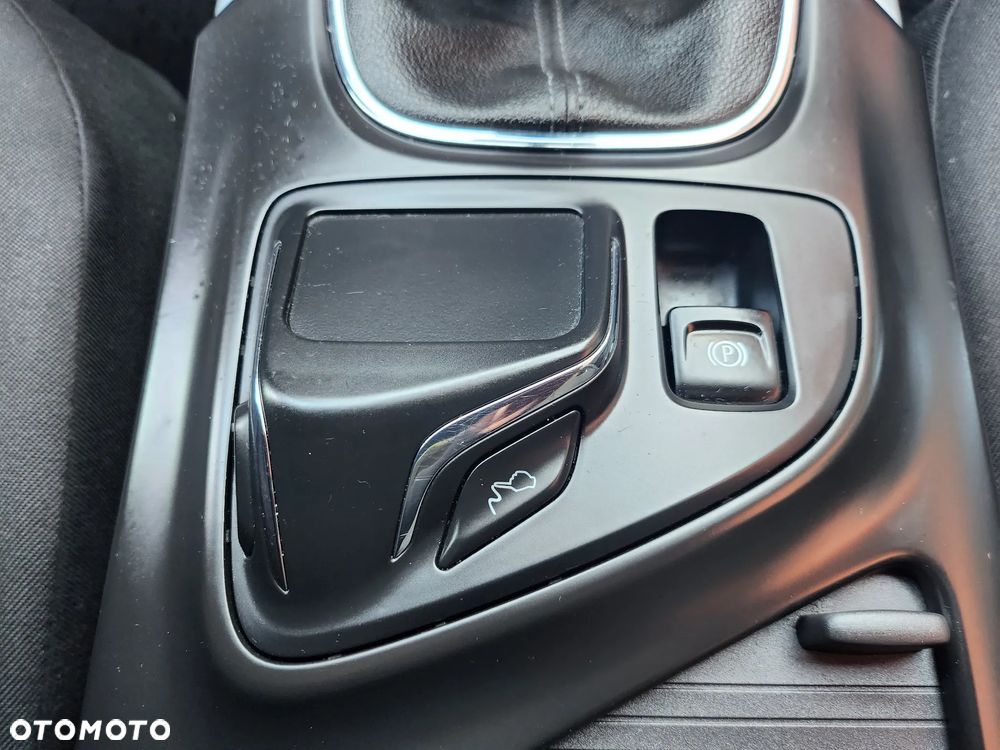 Opel Insignia - 18