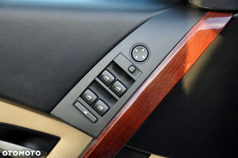 BMW Seria 5 - 38