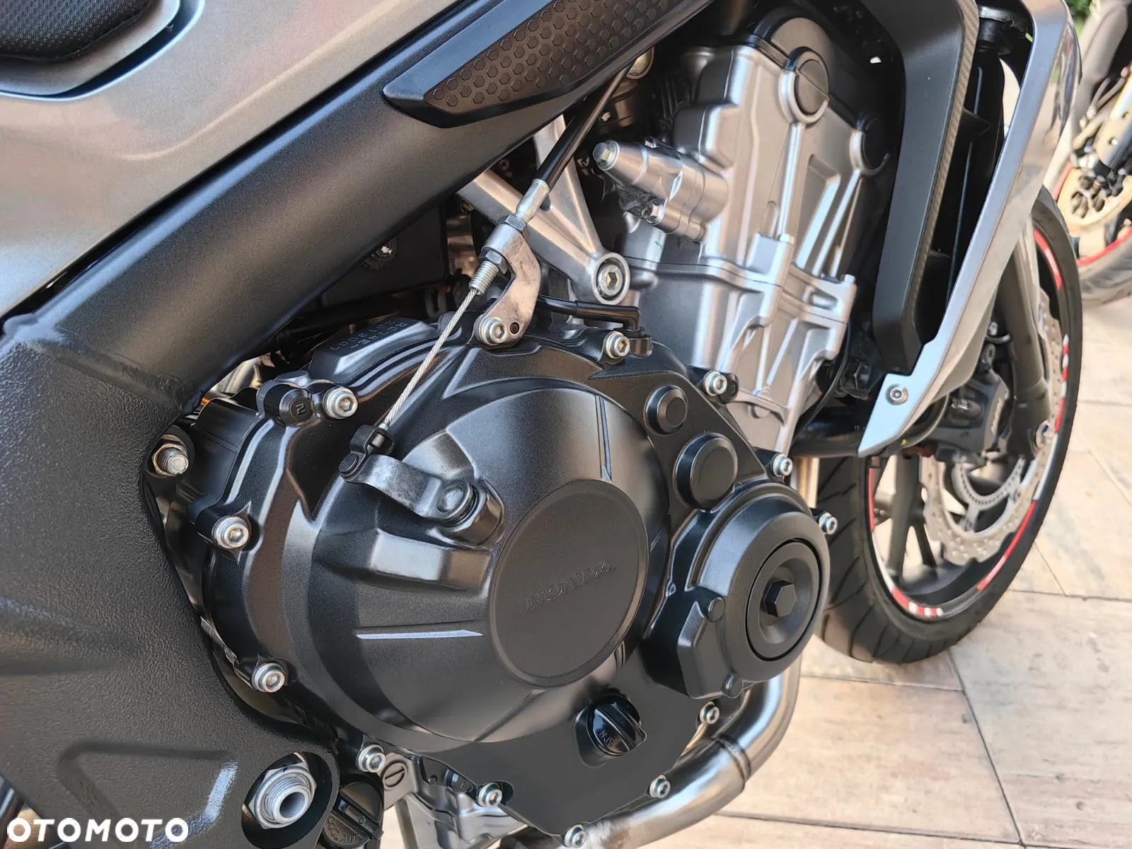 Honda CB - 10