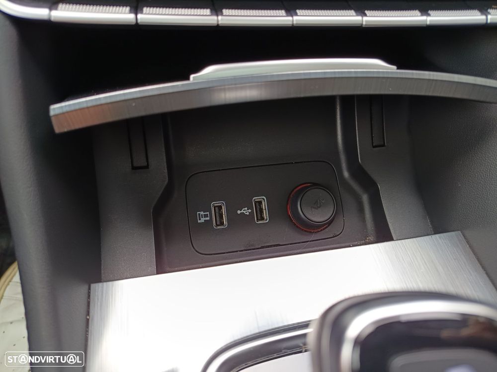 MG EHS 1.5 T-GDI Plug-in Hybrid Luxury - 31