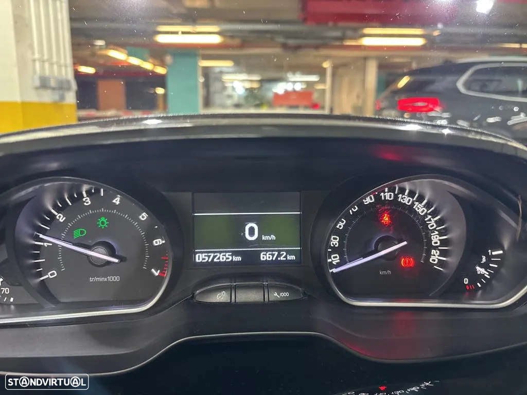 Peugeot 208 1.2 PureTech Allure - 4