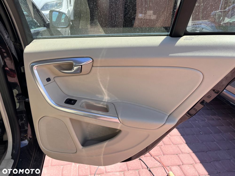 Volvo S60 D3 Geartronic Momentum - 20