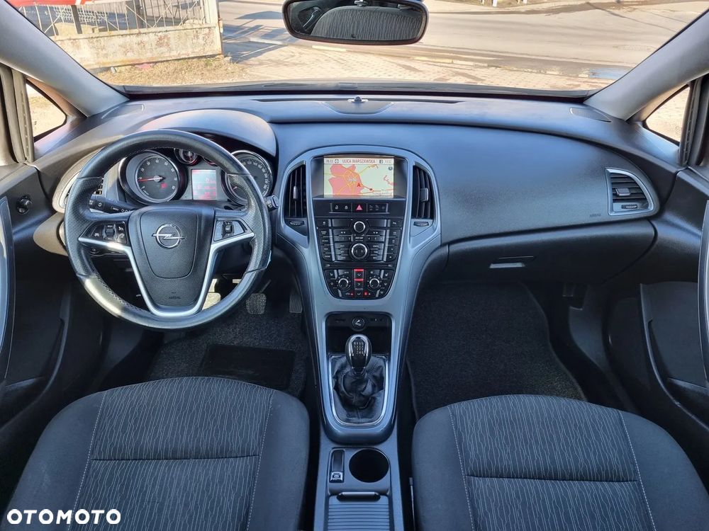 Opel Astra 1.4 Turbo Style - 11