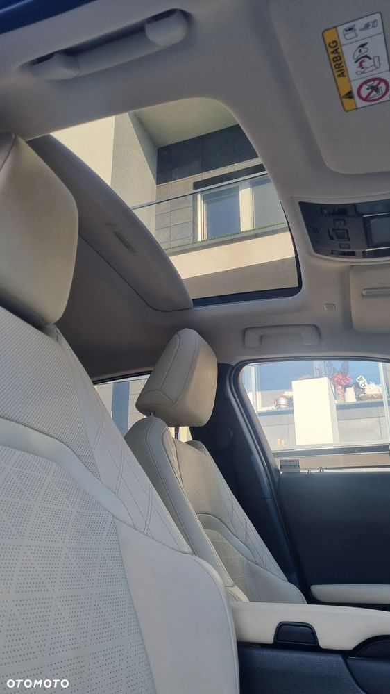 Lexus UX 300e 54.3 kWh Omotenashi 2WD - 4