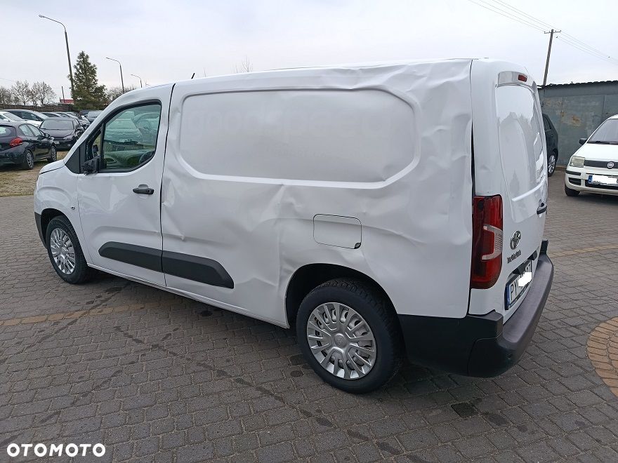 Toyota Proace City - 13