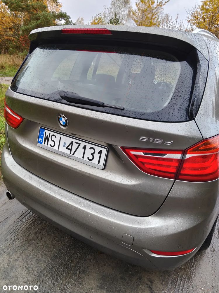 BMW Seria 2 218d - 14