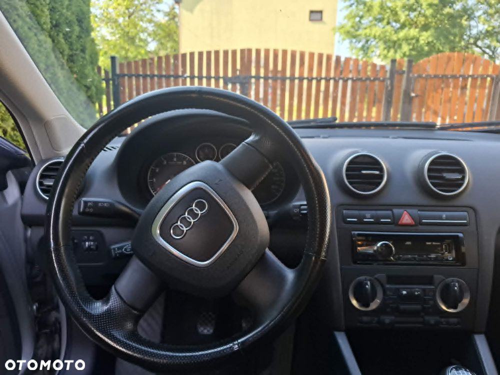 Audi A3 Sportback - 4