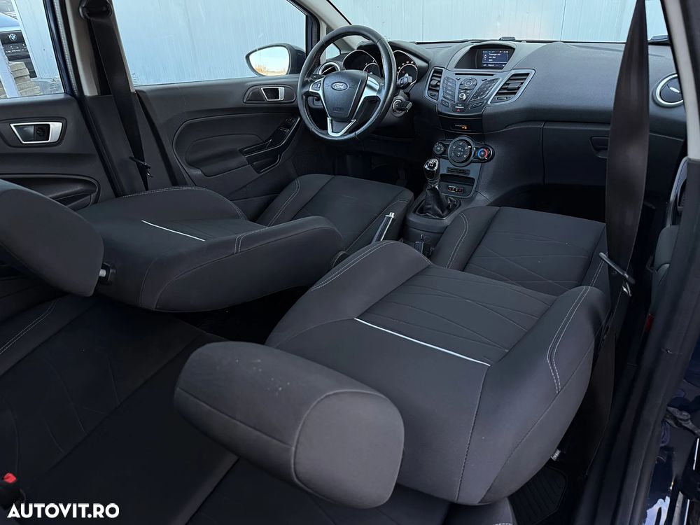 Ford Fiesta 1.5 TDCi Ambiente - 19