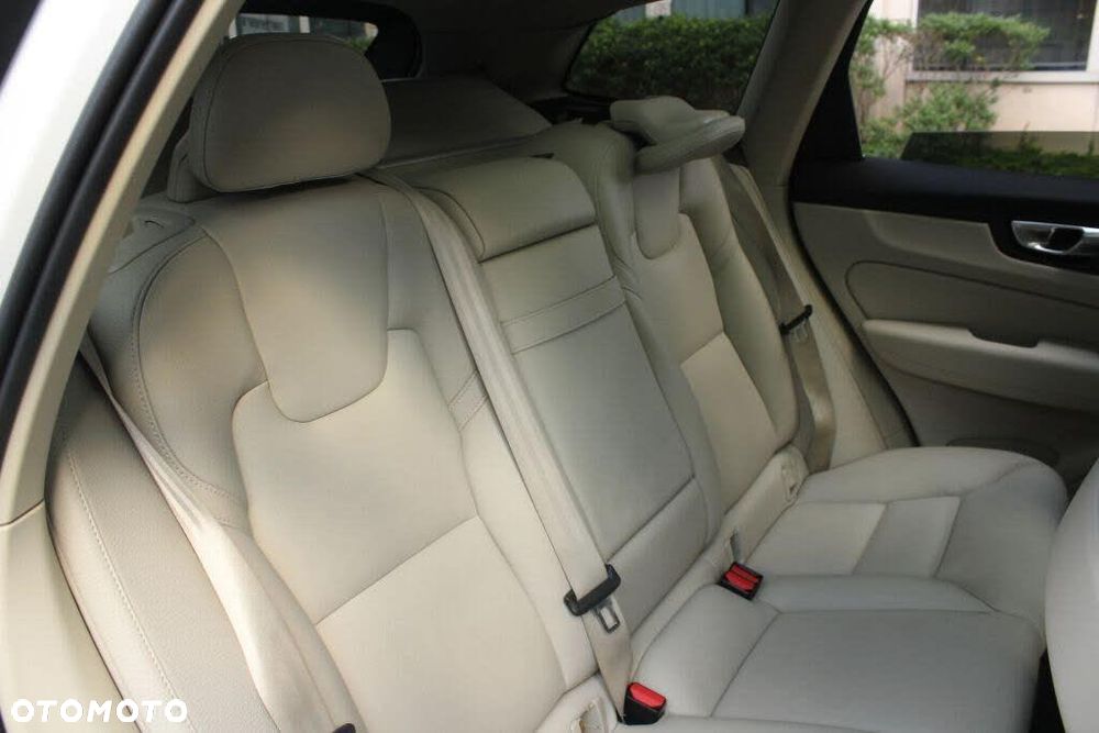 Volvo XC 60 T5 AWD Geartronic Inscription - 23