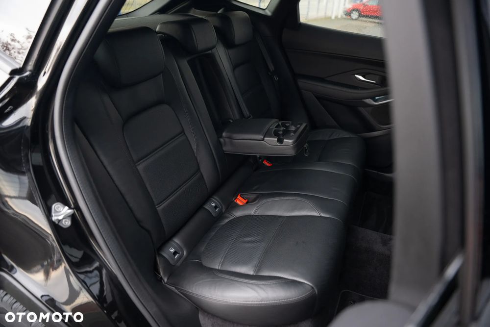 Jaguar E-Pace D150 AWD HSE - 35