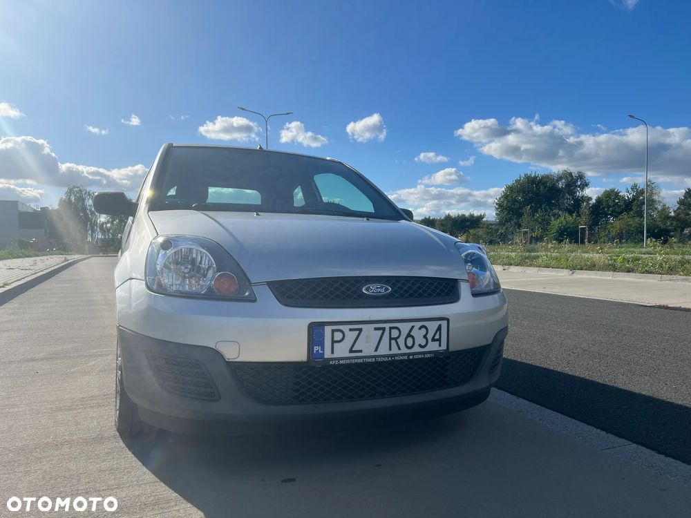 Ford Fiesta 1.3 - 13