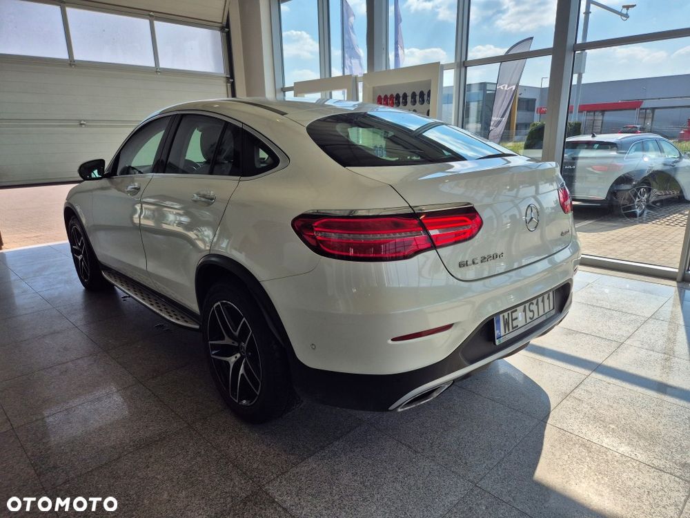 Mercedes-Benz GLC - 27