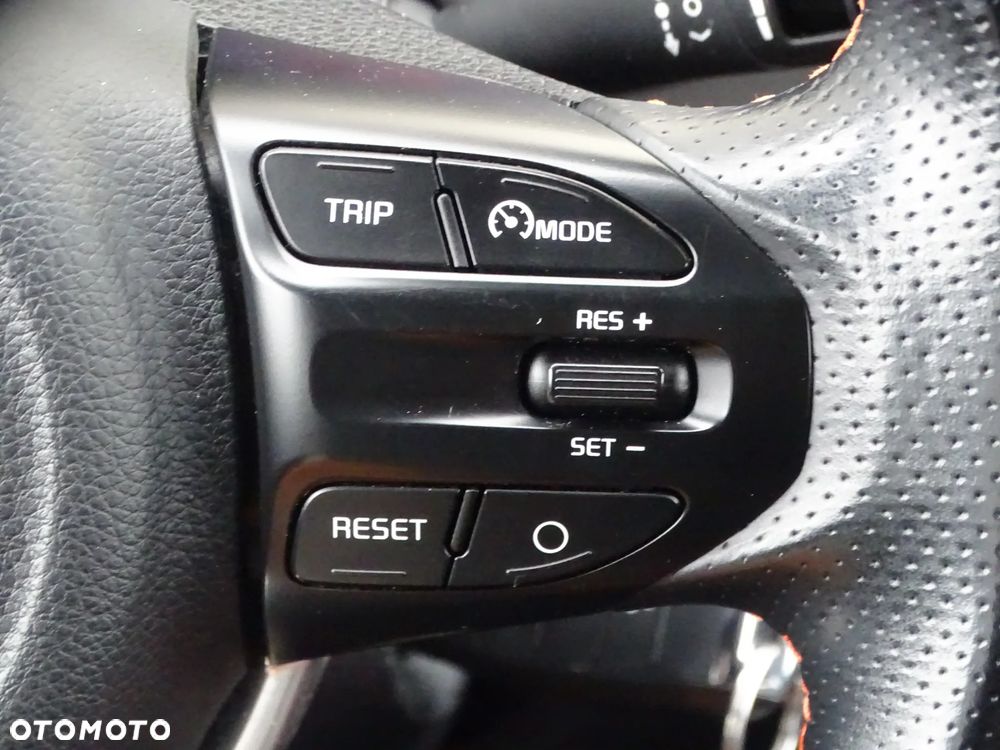 Kia Stonic 1.0 T-GDI 120 Platinum Edition - 11