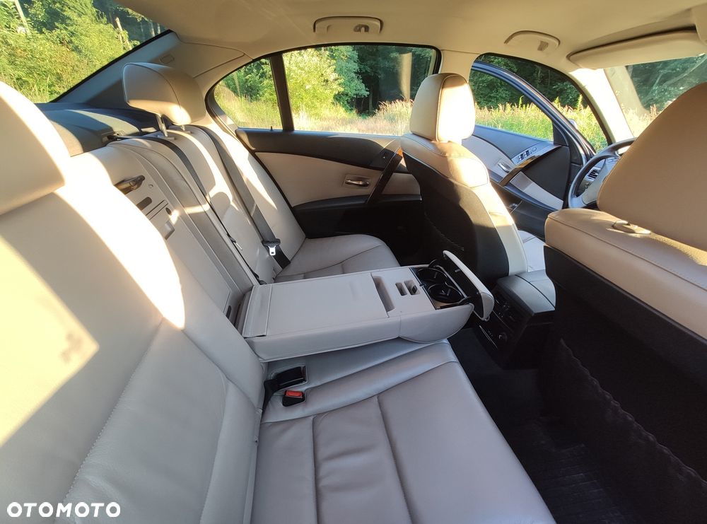 BMW Seria 5 - 10