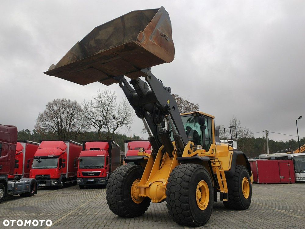 Volvo L 220G - 4