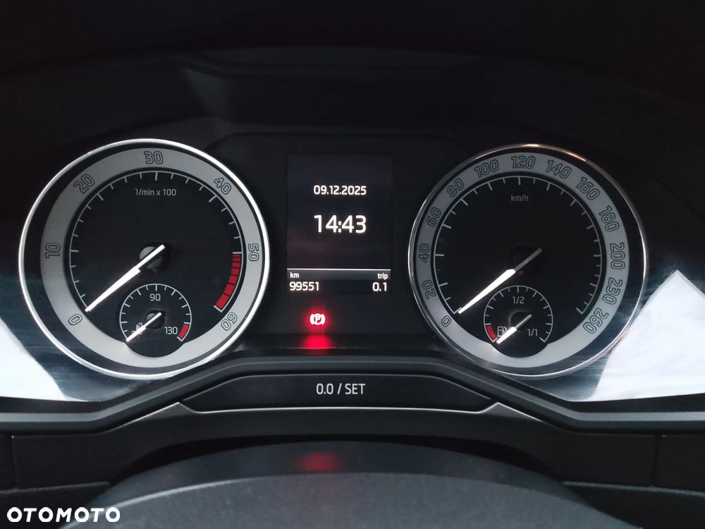 Skoda Superb 2.0 TDI SCR Style DSG - 11