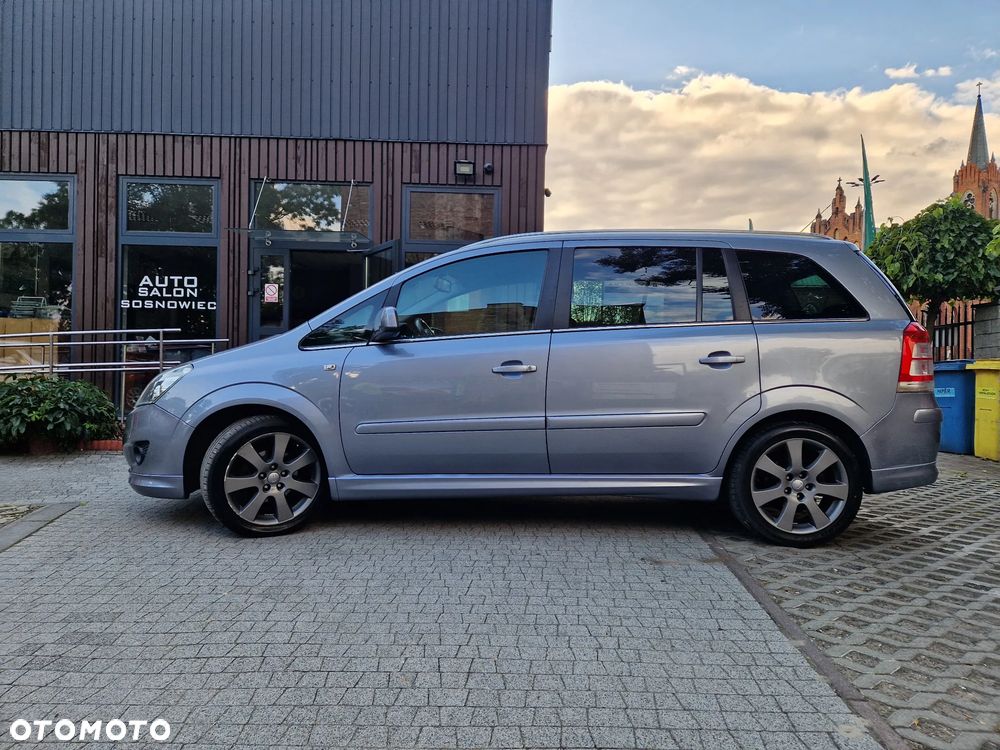 Opel Zafira 1.8 Cosmo - 17