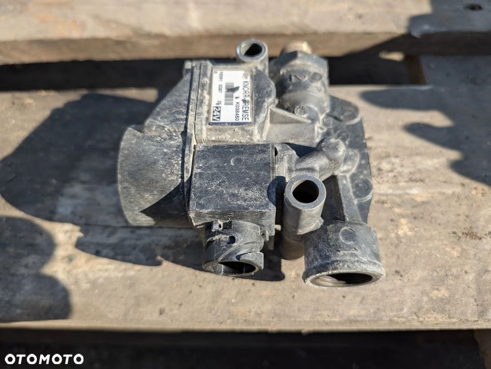 ZAWÓR MODULATOR ABS HAMULCA FORD F MAX CARGO K038450 19291038725 - 2