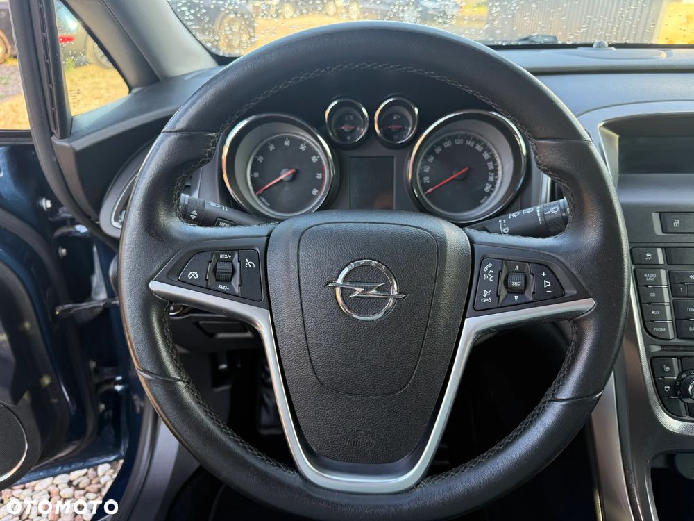 Opel Astra 1.4 Turbo Exklusiv - 13