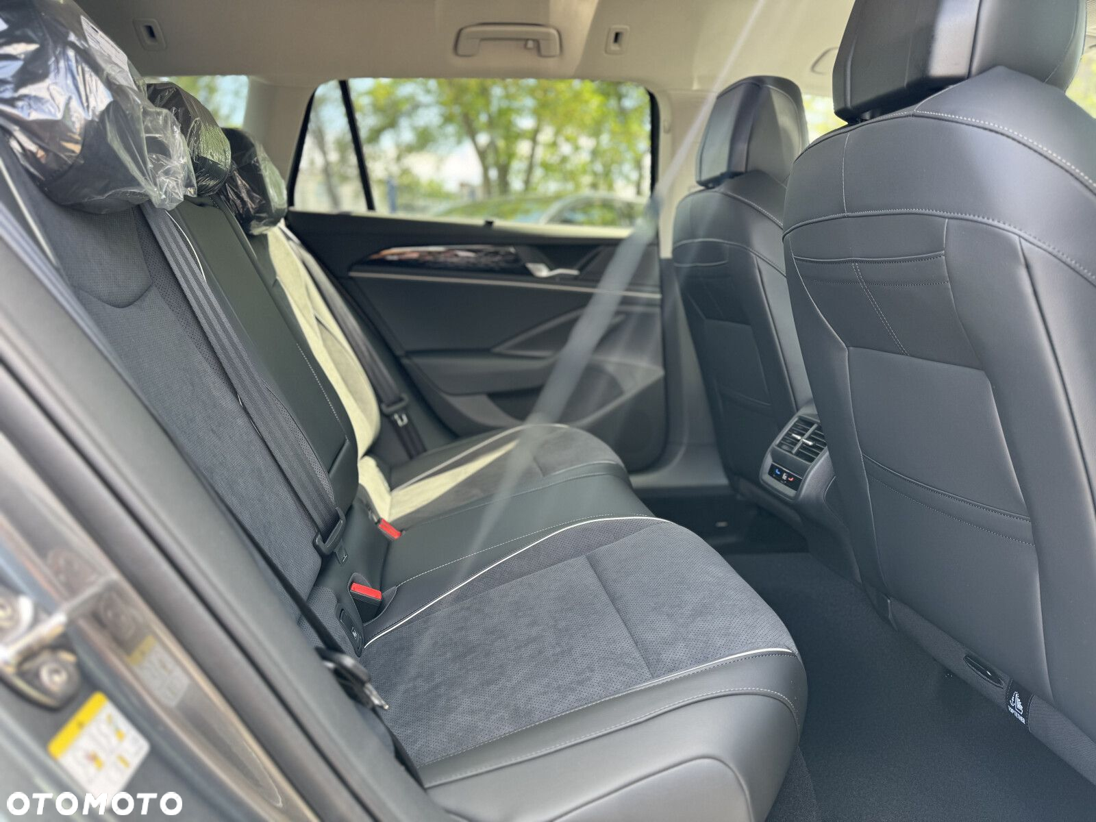 Volkswagen Passat - 28