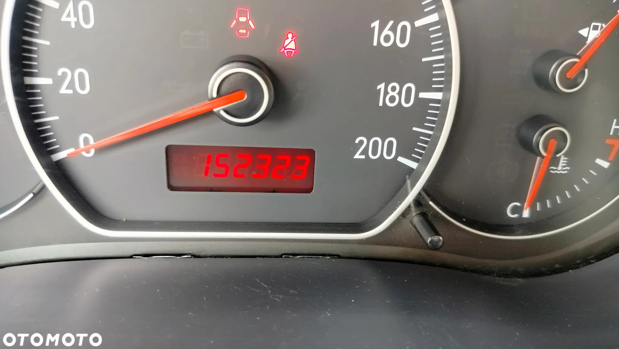 Suzuki SX4 1.6 GS / Premium - 16