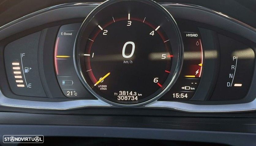 Volvo V60 D6 Twin Engine Geartronic RDesign - 13