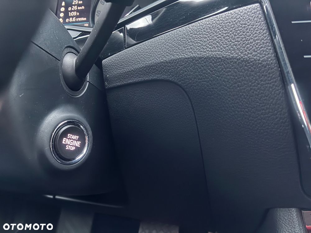 Skoda Superb 2.0 TDI 4x4 L&K DSG - 19