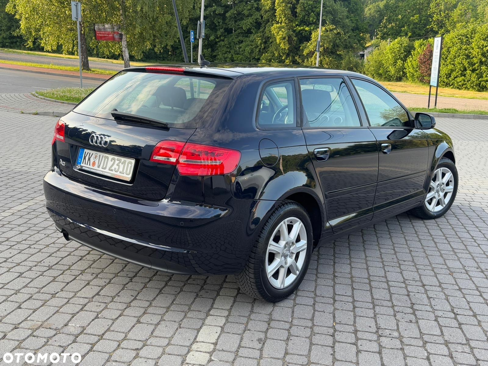 Audi A3 2.0 TDI Sportback DPF (DSG) S tronic Attraction - 4