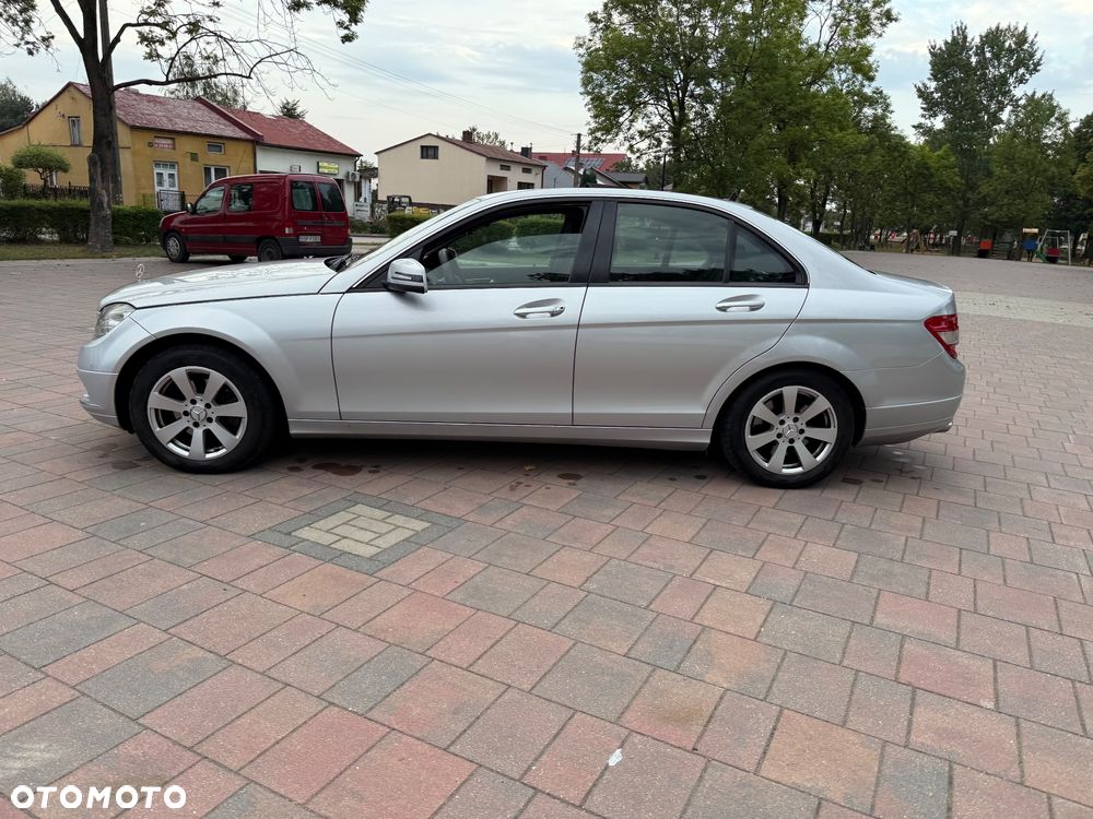Mercedes-Benz Klasa C 220 CDI Elegance - 29