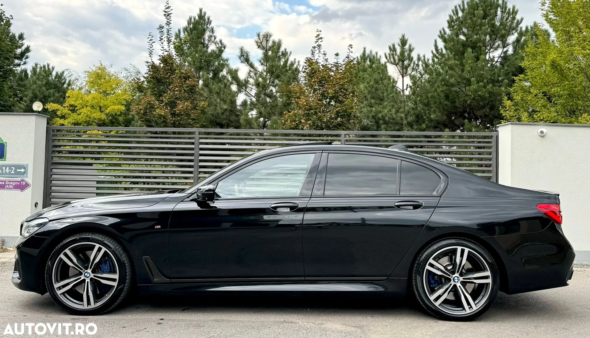 BMW Seria 7 750i xDrive - 4